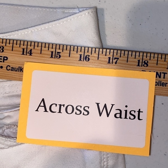 Democracy Jeans Bermuda shorts size 12 white - Picture 5 of 8